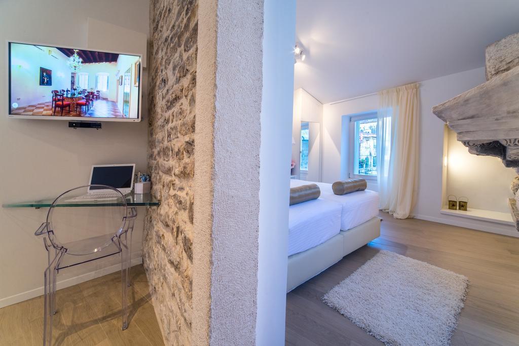 Apartment Roman Heritage スプリト 部屋 写真